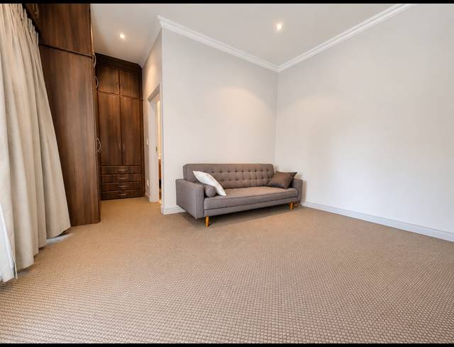 4 BEDROOM FREEHOLD FOR SALE IN SUNWARD PARK